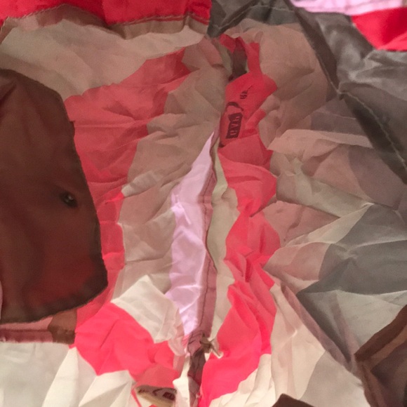 GAP (RED) Packable Striped Tote Folds Into Pocket - Picture 6 of 12